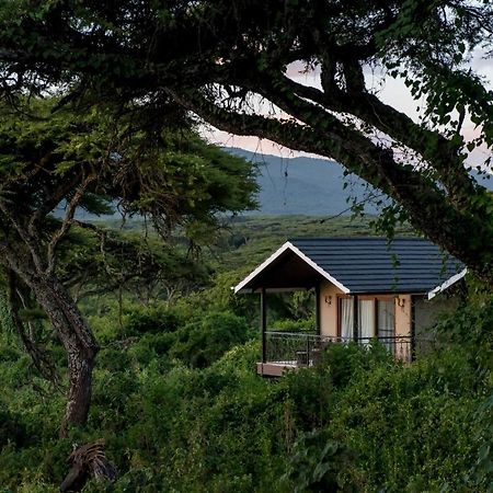 Lions Paw Ngorongoro Hotel Exterior photo